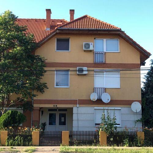 Hanga Apartman Tiszafured Exterior photo